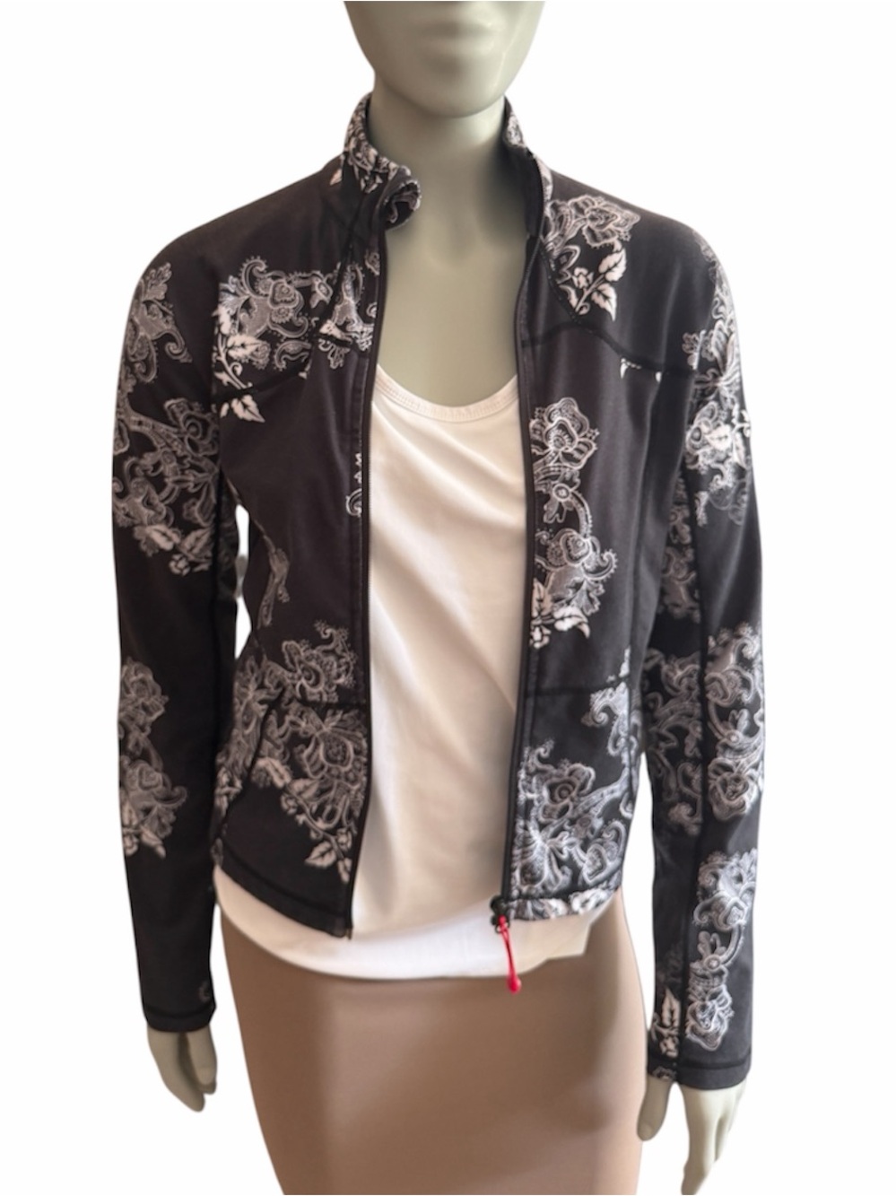 Lululemon Vintage Black Floral-Print Full Zip Jacket Size 6